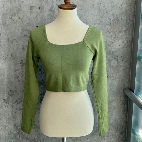 Fabletics Kinsley Seamless Cropped Long Sleeve Top L Hazel Green Athleisure - Picture 3 of 9